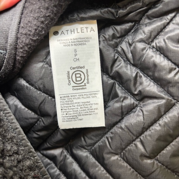 Athleta Sherpa Fleece Lined Button Pullover with Quilted Back - Picture 6 of 6